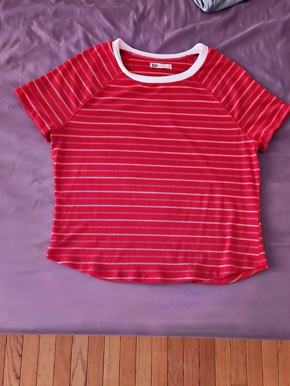 SO Striped Short Sleeve Top in Red & White Size XL Like New